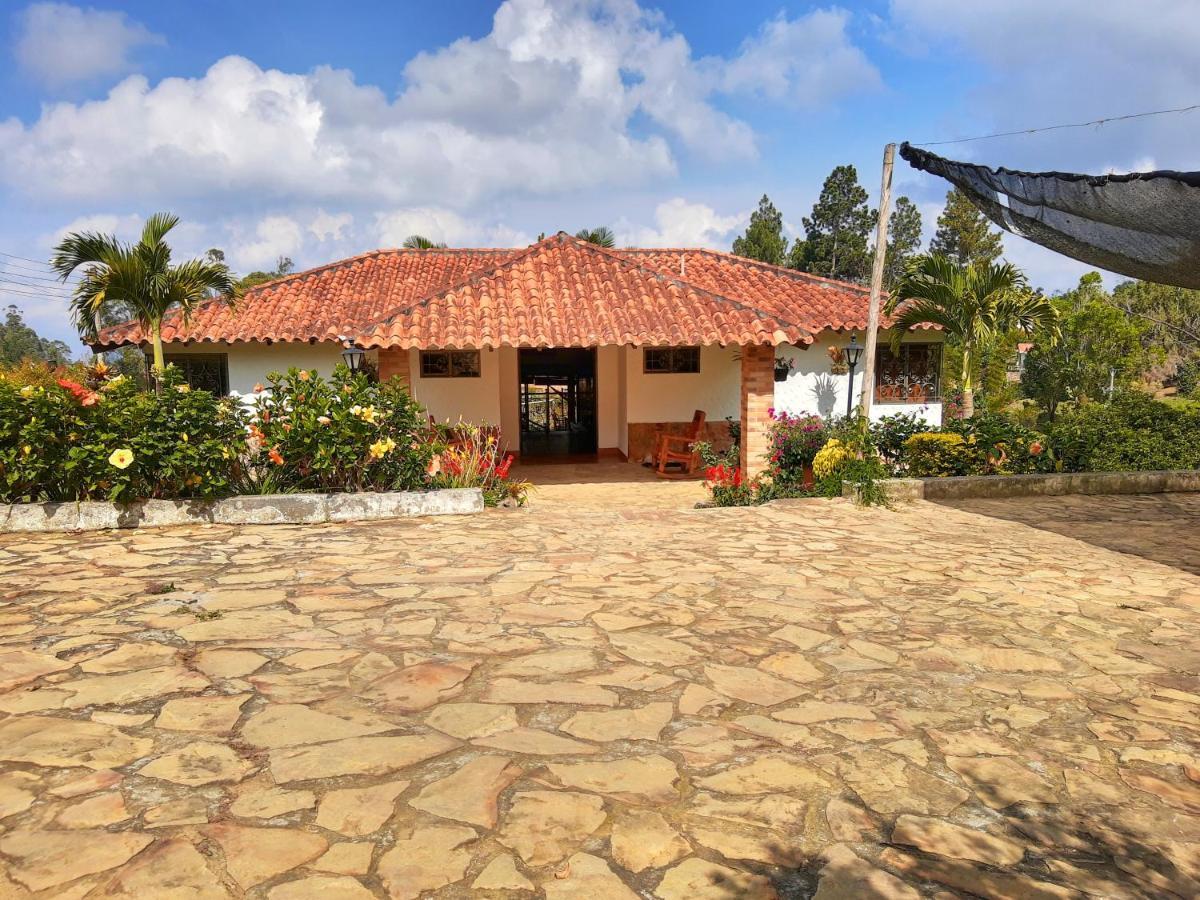 Casa Campestre Frente Acuarela -Mesa De Los Santos Ла-Гранха Экстерьер фото